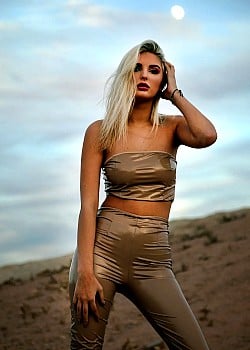Amber Mezner